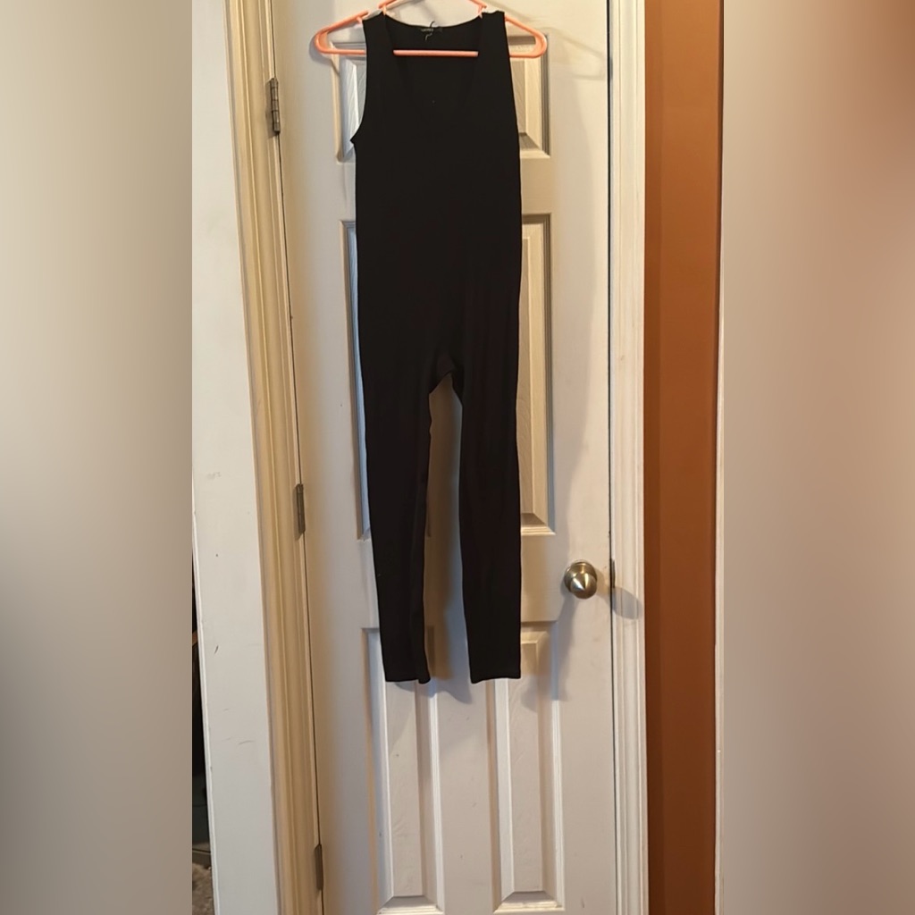 Forever 21 Black Sleeveless Jumpsuit